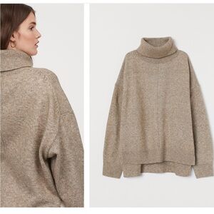 H&M Oversized Knit Turtleneck Sweater Size Small